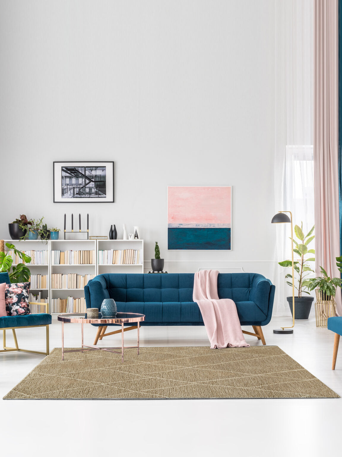 Casablanca Collection, Linear