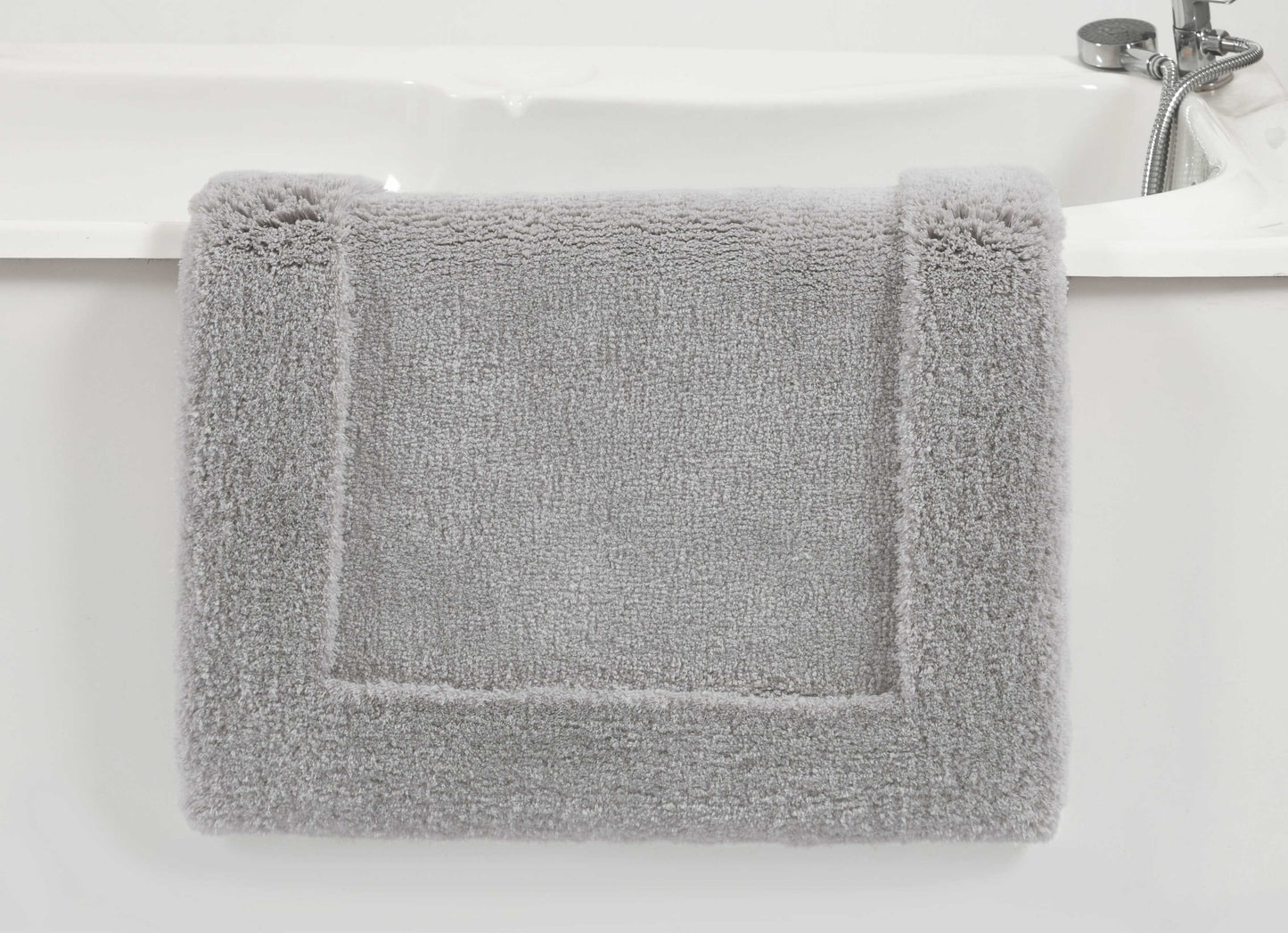 Oceanic Trilon Bath Rug Collection, Beach Front